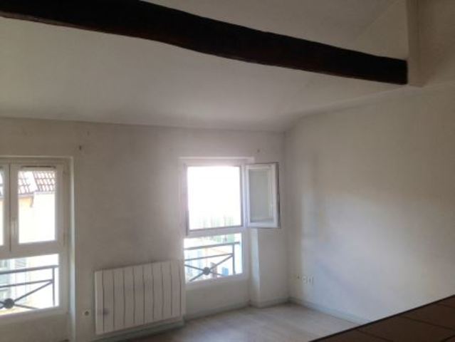 Afficher la photo en grand appartement à louer - 2 pièces - 32.9 m2 - MELUN - 77 - ILE-DE-FRANCE - Century 21 Cerim