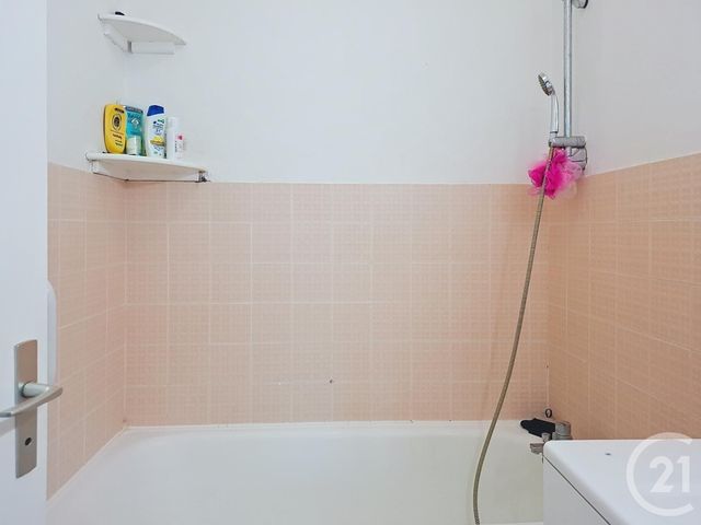 Appartement F2 à vendre - 2 pièces - 45.82 m2 - VAUX LE PENIL - 77 - ILE-DE-FRANCE - Century 21 Cerim