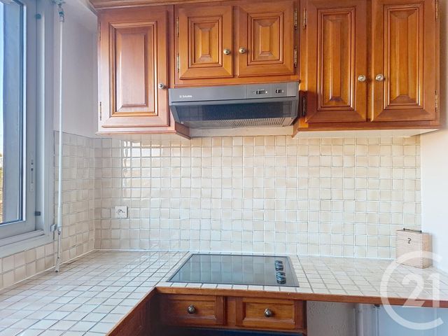 Appartement F2 à vendre - 2 pièces - 45.0 m2 - VAUX LE PENIL - 77 - ILE-DE-FRANCE - Century 21 Cerim