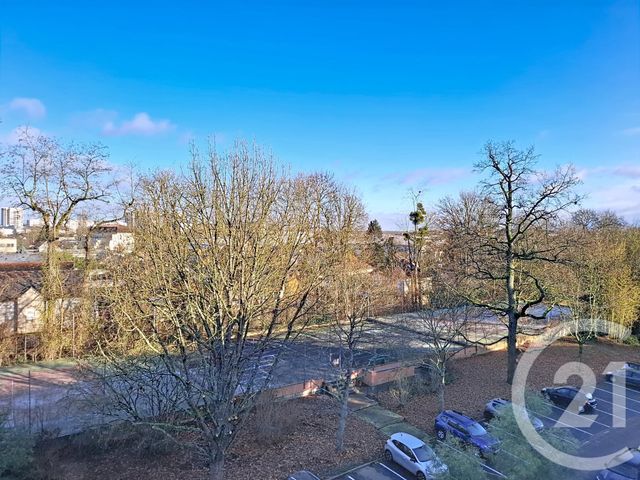 Appartement F2 à vendre - 2 pièces - 45.0 m2 - VAUX LE PENIL - 77 - ILE-DE-FRANCE - Century 21 Cerim