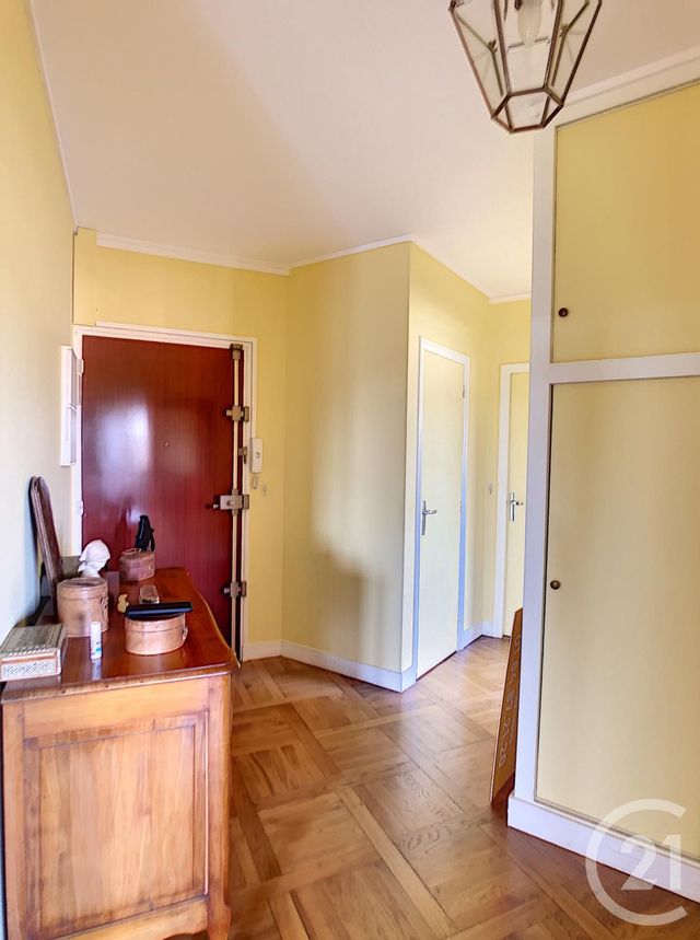 Afficher la photo en grand Appartement F5 à vendre - 5 pièces - 112.0 m2 - MELUN - 77 - ILE-DE-FRANCE - Century 21 Cerim