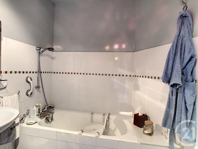 Afficher la photo en grand Appartement F5 à vendre - 5 pièces - 112.0 m2 - MELUN - 77 - ILE-DE-FRANCE - Century 21 Cerim