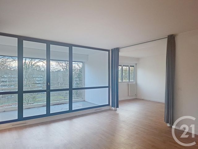 Appartement F6 à vendre - 6 pièces - 119.32 m2 - VAUX LE PENIL - 77 - ILE-DE-FRANCE - Century 21 Cerim