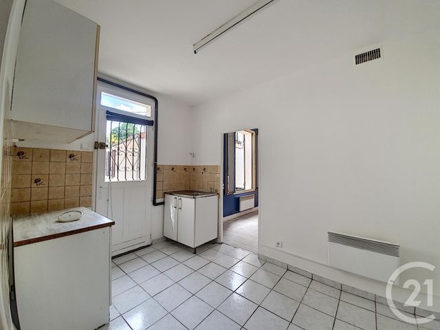 Appartement F2 à louer - 2 pièces - 42.1 m2 - MELUN - 77 - ILE-DE-FRANCE - Century 21 Cerim Appartement F2 à louer - 2 pièces - 42.1 m2 - MELUN - 77 - ILE-DE-FRANCE - Century 21 Cerim