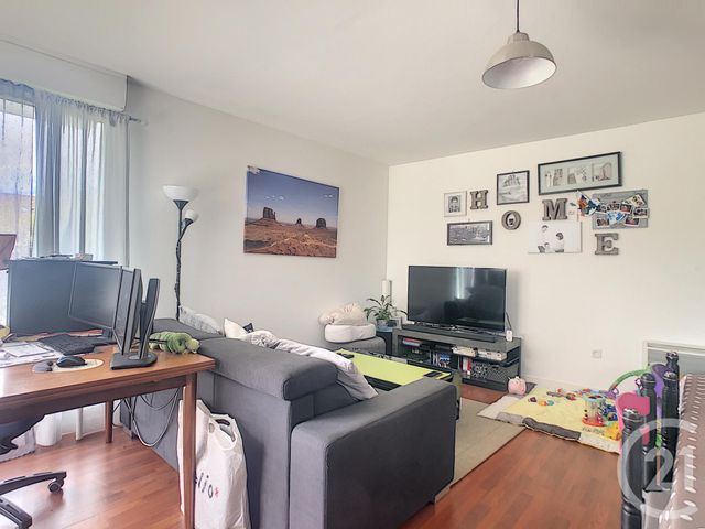 Afficher la photo en grand Appartement F4 à vendre - 4 pièces - 84.71 m2 - DAMMARIE LES LYS - 77 - ILE-DE-FRANCE - Century 21 Cerim