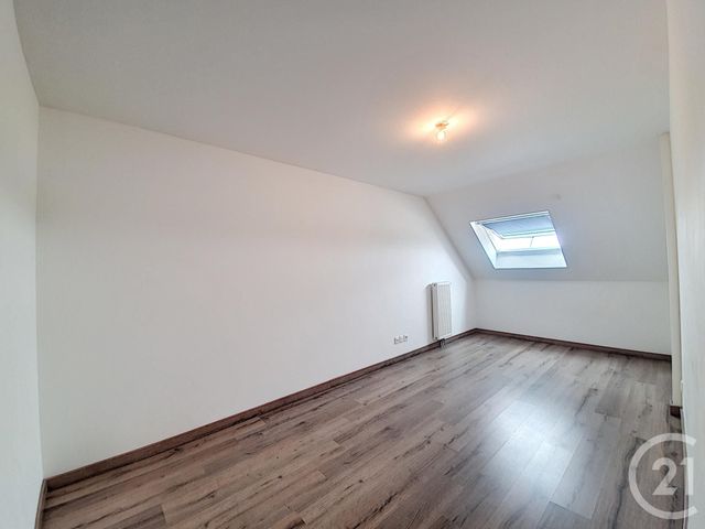 Appartement F3 à louer - 3 pièces - 60.8 m2 - MELUN - 77 - ILE-DE-FRANCE - Century 21 Cerim Appartement F3 à louer - 3 pièces - 60.8 m2 - MELUN - 77 - ILE-DE-FRANCE - Century 21 Cerim