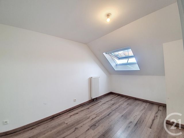 Appartement F3 à louer - 3 pièces - 60.8 m2 - MELUN - 77 - ILE-DE-FRANCE - Century 21 Cerim Appartement F3 à louer - 3 pièces - 60.8 m2 - MELUN - 77 - ILE-DE-FRANCE - Century 21 Cerim