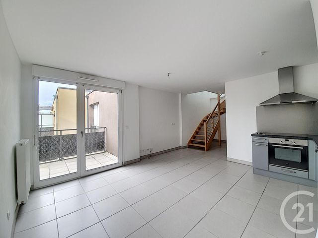 Appartement F3 à louer - 3 pièces - 60.8 m2 - MELUN - 77 - ILE-DE-FRANCE - Century 21 Cerim Appartement F3 à louer - 3 pièces - 60.8 m2 - MELUN - 77 - ILE-DE-FRANCE - Century 21 Cerim