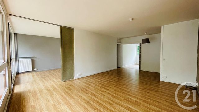 Afficher la photo en grand Appartement F4 à vendre - 4 pièces - 80.0 m2 - VAUX LE PENIL - 77 - ILE-DE-FRANCE - Century 21 Cerim