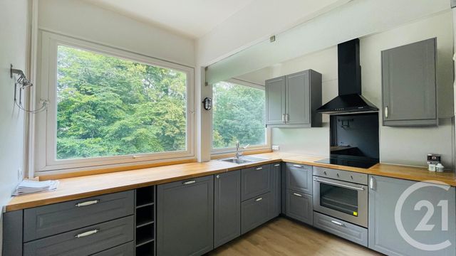 Afficher la photo en grand Appartement F4 à vendre - 4 pièces - 80.0 m2 - VAUX LE PENIL - 77 - ILE-DE-FRANCE - Century 21 Cerim