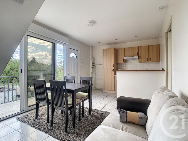 Appartement F2 à louer - 2 pièces - 23.95 m2 - RUBELLES - 77 - ILE-DE-FRANCE - Century 21 Cerim Appartement F2 à louer - 2 pièces - 23.95 m2 - RUBELLES - 77 - ILE-DE-FRANCE - Century 21 Cerim