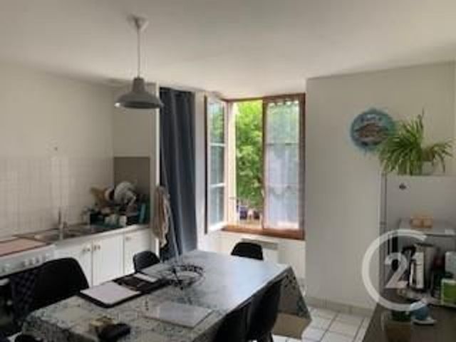 Appartement F2 à louer - 2 pièces - 46.6 m2 - CHAMPEAUX - 77 - ILE-DE-FRANCE - Century 21 Cerim Appartement F2 à louer - 2 pièces - 46.6 m2 - CHAMPEAUX - 77 - ILE-DE-FRANCE - Century 21 Cerim
