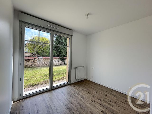 Appartement F3 à louer - 3 pièces - 57.43 m2 - DAMMARIE LES LYS - 77 - ILE-DE-FRANCE - Century 21 Cerim Appartement F3 à louer - 3 pièces - 57.43 m2 - DAMMARIE LES LYS - 77 - ILE-DE-FRANCE - Century 21 Cerim