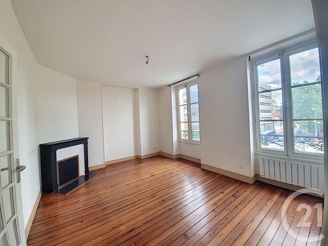 Afficher la photo en grand Appartement F3 à louer - 3 pièces - 52.8 m2 - MELUN - 77 - ILE-DE-FRANCE - Century 21 Cerim