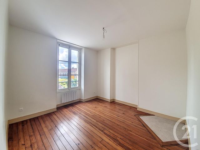 Afficher la photo en grand Appartement F3 à louer - 3 pièces - 52.8 m2 - MELUN - 77 - ILE-DE-FRANCE - Century 21 Cerim