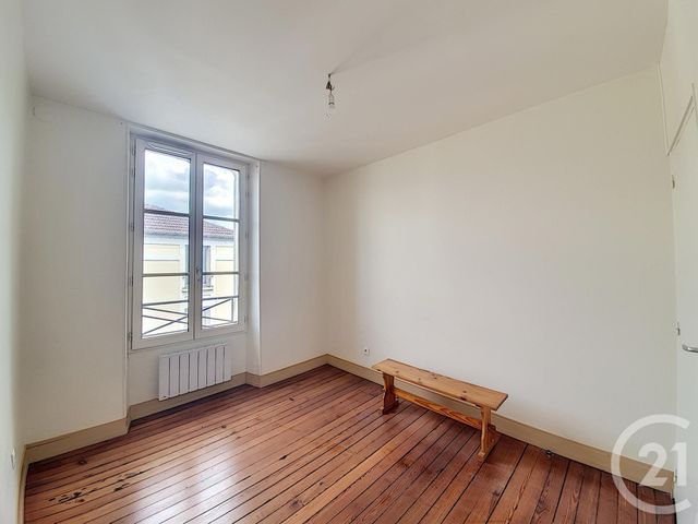 Afficher la photo en grand Appartement F3 à louer - 3 pièces - 52.8 m2 - MELUN - 77 - ILE-DE-FRANCE - Century 21 Cerim