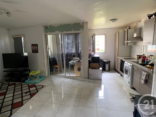 Afficher la photo en grand Appartement F2 à vendre - 2 pièces - 48.36 m2 - DAMMARIE LES LYS - 77 - ILE-DE-FRANCE - Century 21 Cerim