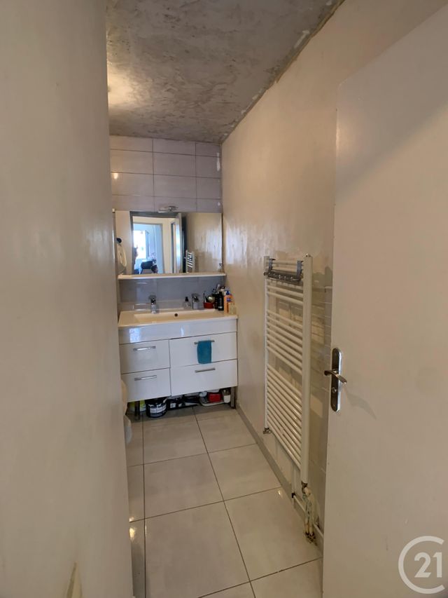 Afficher la photo en grand Appartement F2 à vendre - 2 pièces - 48.36 m2 - DAMMARIE LES LYS - 77 - ILE-DE-FRANCE - Century 21 Cerim