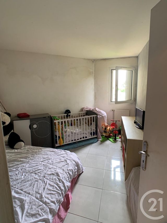 Afficher la photo en grand Appartement F2 à vendre - 2 pièces - 48.36 m2 - DAMMARIE LES LYS - 77 - ILE-DE-FRANCE - Century 21 Cerim