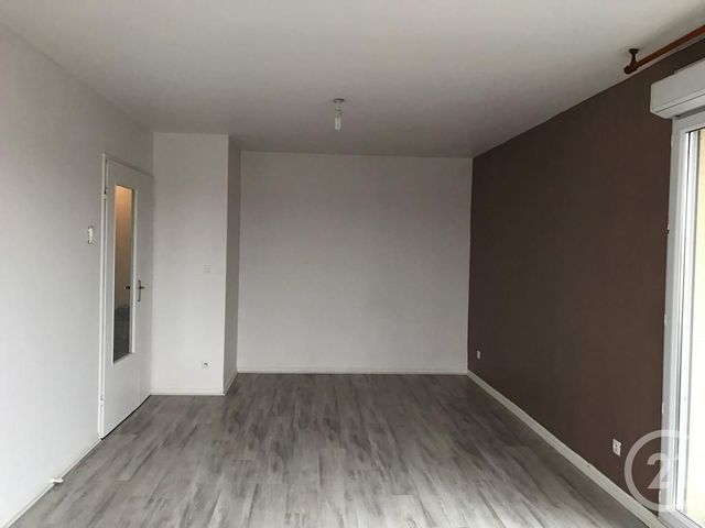 Afficher la photo en grand Appartement F2 à louer - 2 pièces - 46.8 m2 - SAVIGNY LE TEMPLE - 77 - ILE-DE-FRANCE - Century 21 Cerim