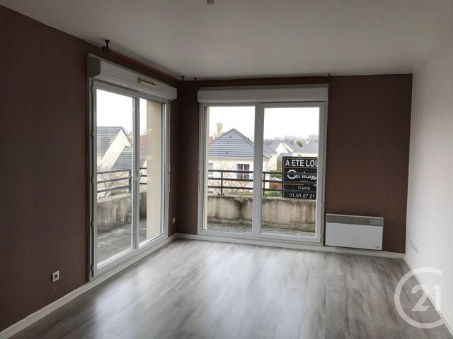 Afficher la photo en grand Appartement F2 à louer - 2 pièces - 46.8 m2 - SAVIGNY LE TEMPLE - 77 - ILE-DE-FRANCE - Century 21 Cerim