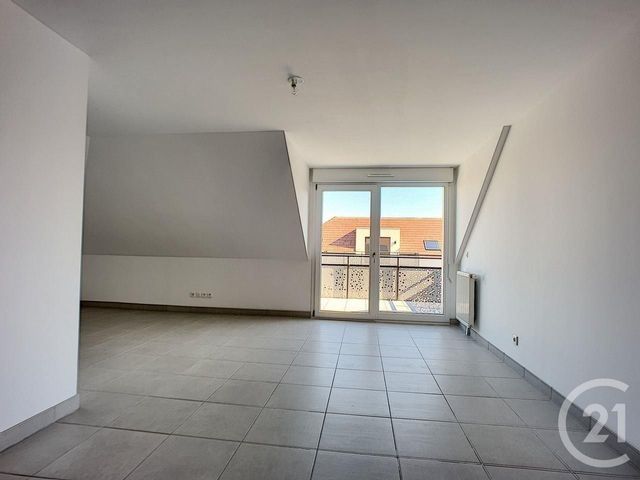 Afficher la photo en grand Appartement F2 à louer - 2 pièces - 45.35 m2 - MELUN - 77 - ILE-DE-FRANCE - Century 21 Cerim