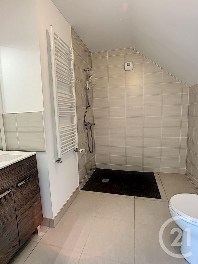 Afficher la photo en grand Appartement F2 à louer - 2 pièces - 45.35 m2 - MELUN - 77 - ILE-DE-FRANCE - Century 21 Cerim
