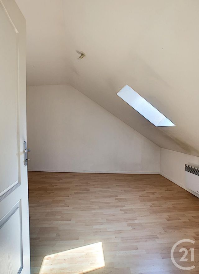 Afficher la photo en grand appartement à vendre - 2 pièces - 36.6 m2 - MELUN - 77 - ILE-DE-FRANCE - Century 21 Cerim
