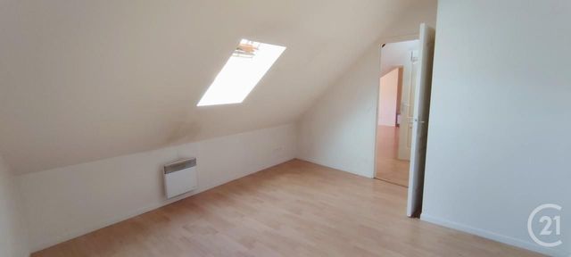 Afficher la photo en grand appartement à vendre - 2 pièces - 36.6 m2 - MELUN - 77 - ILE-DE-FRANCE - Century 21 Cerim