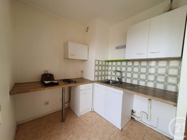 Afficher la photo en grand Appartement F1 à louer - 1 pièce - 35.8 m2 - MELUN - 77 - ILE-DE-FRANCE - Century 21 Cerim