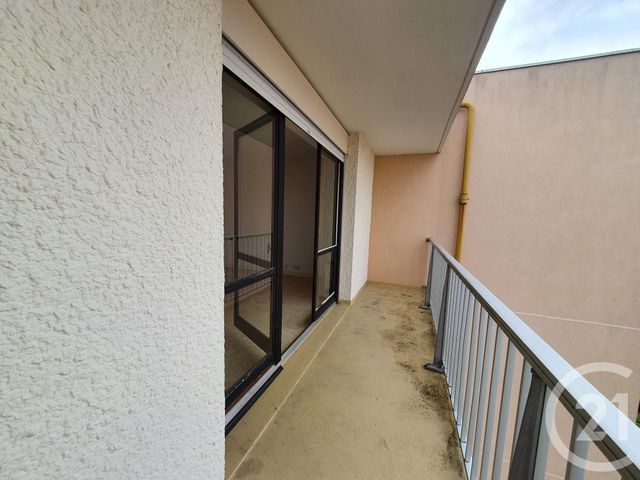 Afficher la photo en grand Appartement F1 à louer - 1 pièce - 35.8 m2 - MELUN - 77 - ILE-DE-FRANCE - Century 21 Cerim