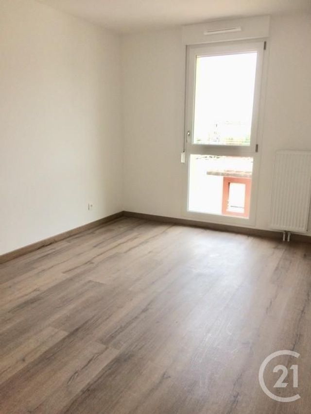 Afficher la photo en grand Appartement F3 à louer - 3 pièces - 57.4 m2 - MELUN - 77 - ILE-DE-FRANCE - Century 21 Cerim