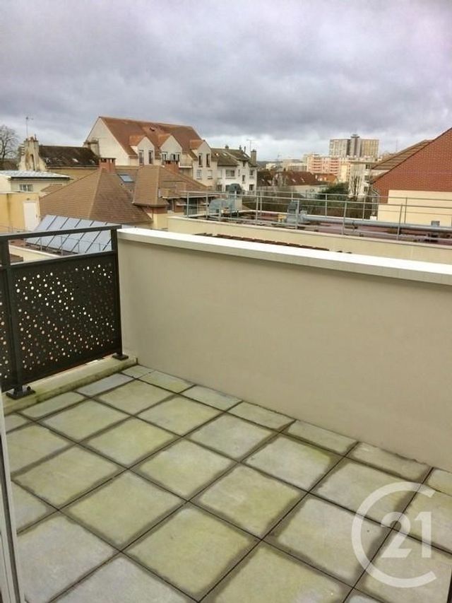 Afficher la photo en grand Appartement F3 à louer - 3 pièces - 57.4 m2 - MELUN - 77 - ILE-DE-FRANCE - Century 21 Cerim