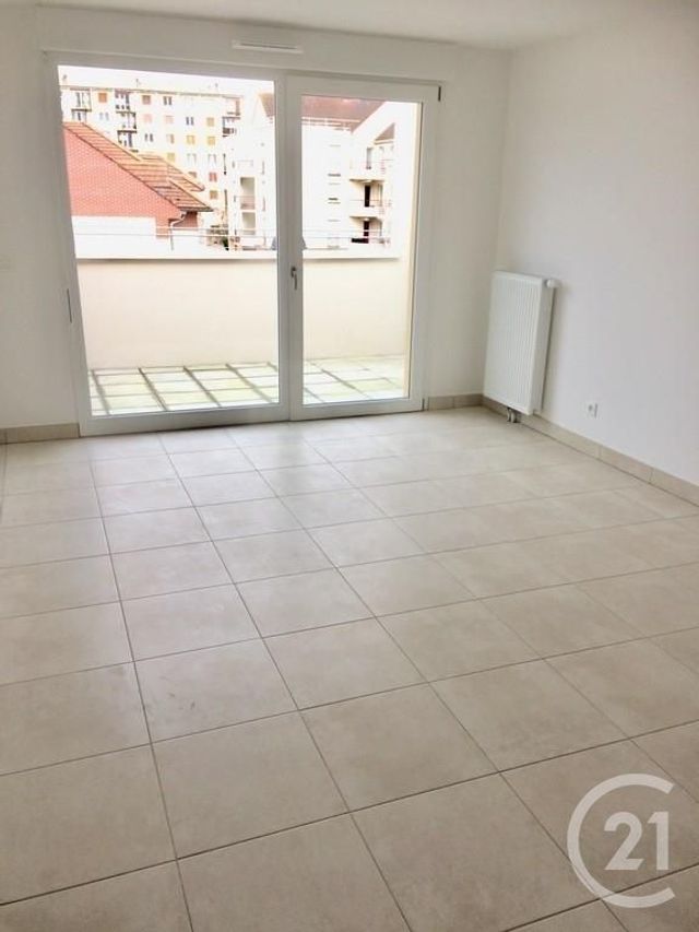 Afficher la photo en grand Appartement F3 à louer - 3 pièces - 57.4 m2 - MELUN - 77 - ILE-DE-FRANCE - Century 21 Cerim