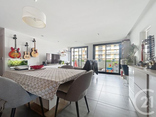 Appartement F3 à vendre - 4 pièces - 80.0 m2 - MELUN - 77 - ILE-DE-FRANCE - Century 21 Cerim