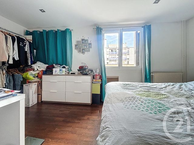 Appartement F3 à vendre - 4 pièces - 80.0 m2 - MELUN - 77 - ILE-DE-FRANCE - Century 21 Cerim