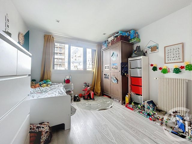 Appartement F3 à vendre - 4 pièces - 80.0 m2 - MELUN - 77 - ILE-DE-FRANCE - Century 21 Cerim