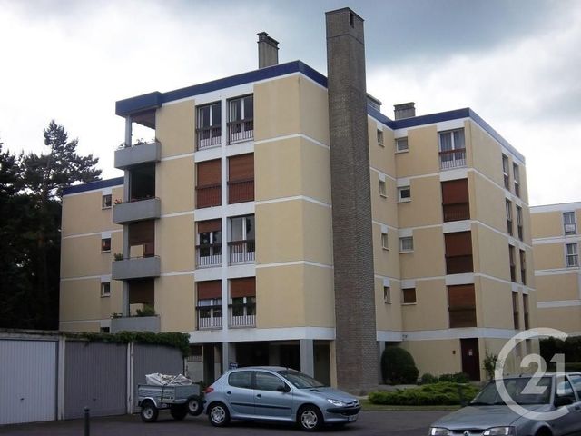 Afficher la photo en grand Appartement F4 à louer - 4 pièces - 103.5 m2 - LA ROCHETTE - 77 - ILE-DE-FRANCE - Century 21 Cerim