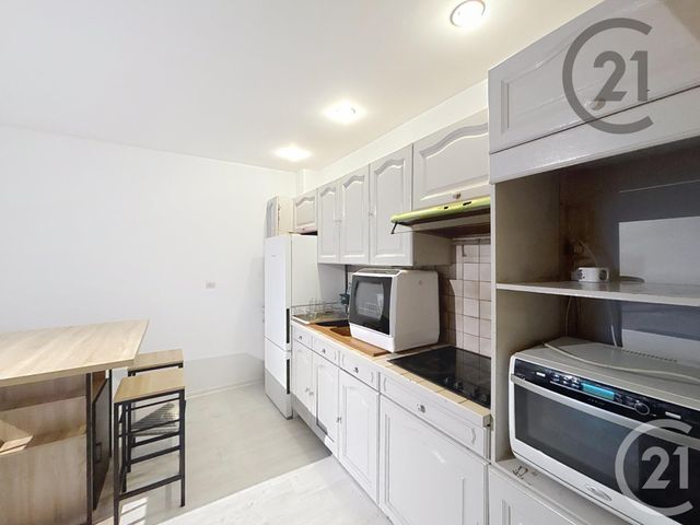 Appartement Duplex à louer - 2 pièces - 32.35 m2 - MELUN - 77 - ILE-DE-FRANCE - Century 21 Cerim