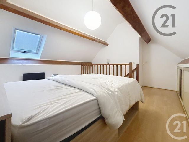 Appartement Duplex à louer - 2 pièces - 32.35 m2 - MELUN - 77 - ILE-DE-FRANCE - Century 21 Cerim