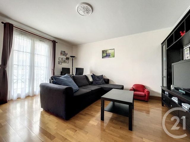 Appartement F3 à vendre - 3 pièces - 71.0 m2 - MELUN - 77 - ILE-DE-FRANCE - Century 21 Cerim
