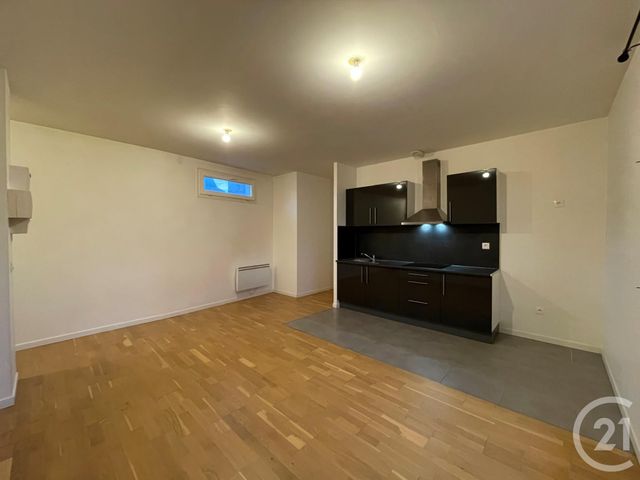 Appartement F2 à vendre - 2 pièces - 44.32 m2 - MELUN - 77 - ILE-DE-FRANCE - Century 21 Cerim