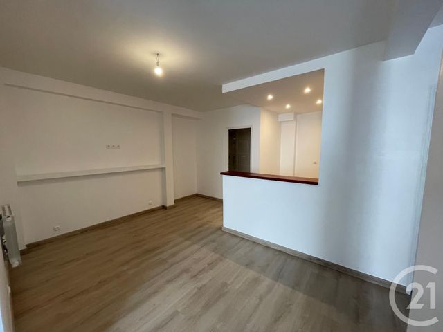 Appartement à vendre - 2 pièces - 42.3 m2 - MELUN - 77 - ILE-DE-FRANCE - Century 21 Cerim