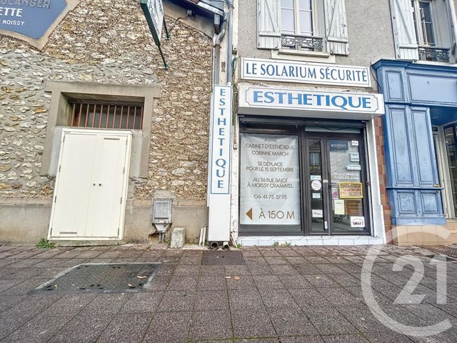 Local à louer - 1 pièce - 41.0 m2 - MOISSY CRAMAYEL - 77 - ILE-DE-FRANCE - Century 21 Cerim