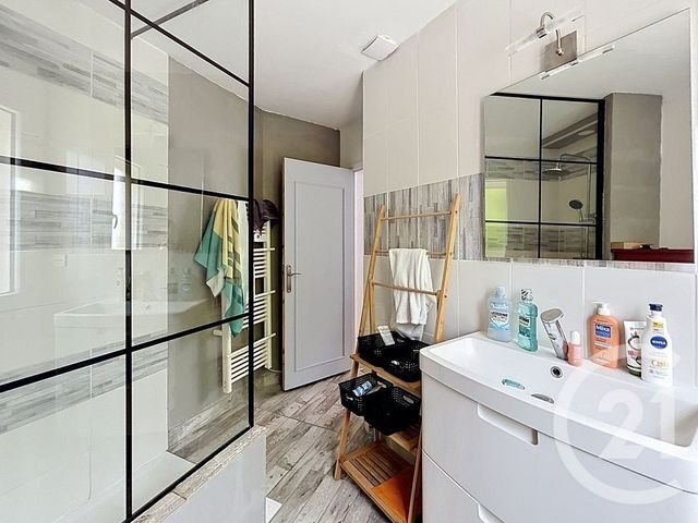 maison à vendre - 9 pièces - 215.0 m2 - CHATILLON LA BORDE - 77 - ILE-DE-FRANCE - Century 21 Cerim