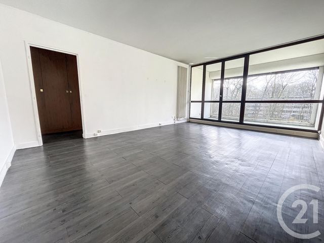 Appartement F5 à louer - 5 pièces - 99.7 m2 - VAUX LE PENIL - 77 - ILE-DE-FRANCE - Century 21 Cerim