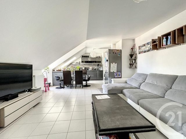 Appartement F3 à vendre - 3 pièces - 103.0 m2 - MELUN - 77 - ILE-DE-FRANCE - Century 21 Cerim