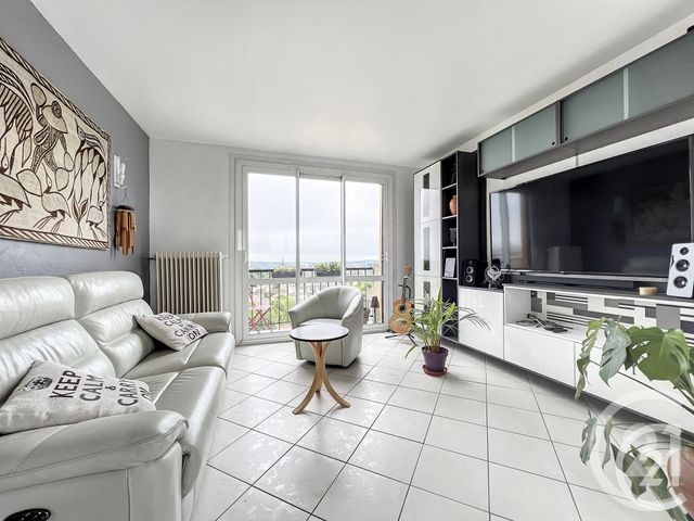 Appartement F4 à vendre - 4 pièces - 67.37 m2 - MELUN - 77 - ILE-DE-FRANCE - Century 21 Cerim