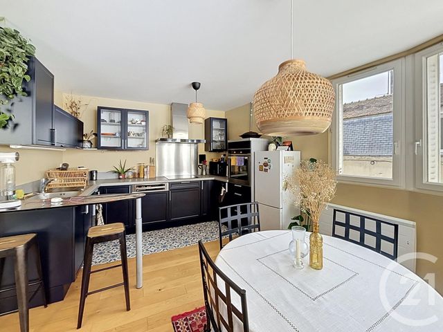 Appartement F2 à louer - 2 pièces - 54.0 m2 - MELUN - 77 - ILE-DE-FRANCE - Century 21 Cerim