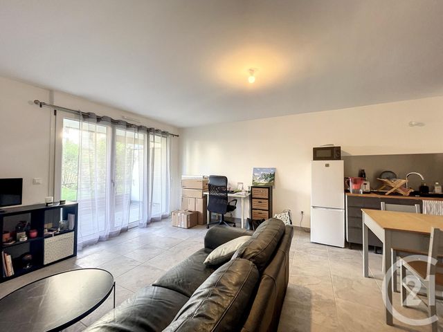 Appartement F2 à louer - 2 pièces - 44.6 m2 - DAMMARIE LES LYS - 77 - ILE-DE-FRANCE - Century 21 Cerim